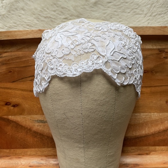 Little Lovelies | White Vintage Lace Bridal Headband - Picture 3 of 15